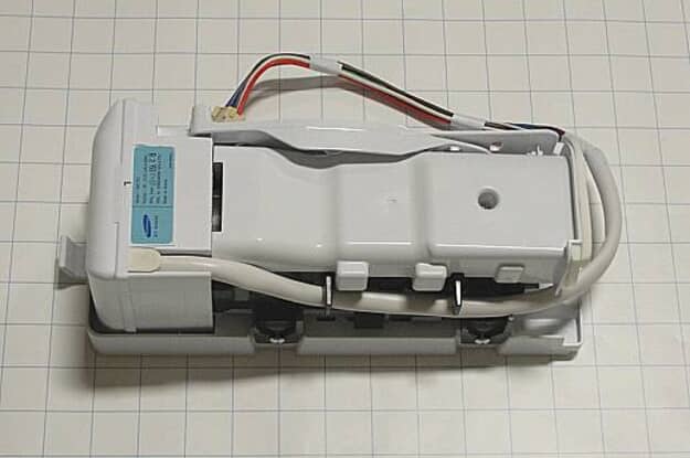 Samsung Refrigerator Ice Maker Assembly (7 cube) RFG297AABP/XAA