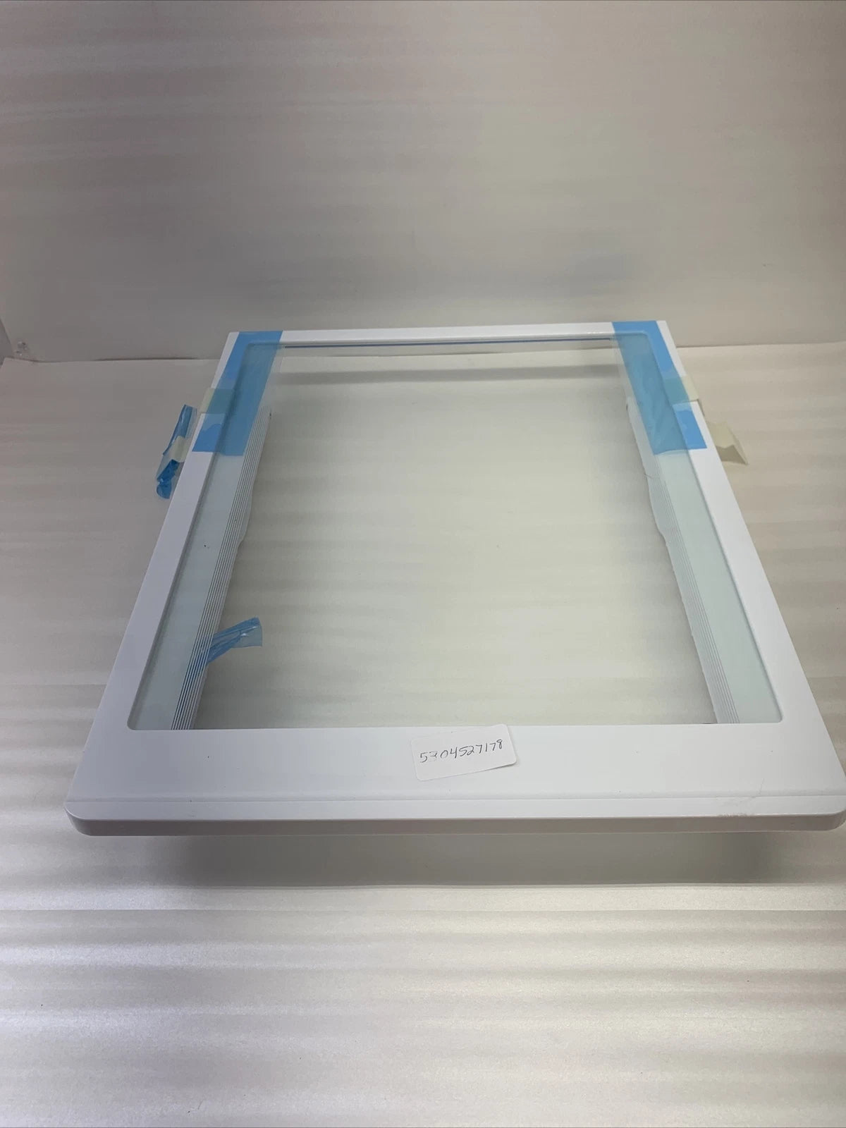 Frigidaire Crisper Cover Assembly (Glass, Upper, W/ trim gasket) 5304527178