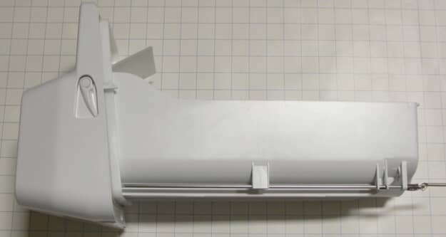 Samsung Refrigerator Ice Bucket/Tray RF268ABRS