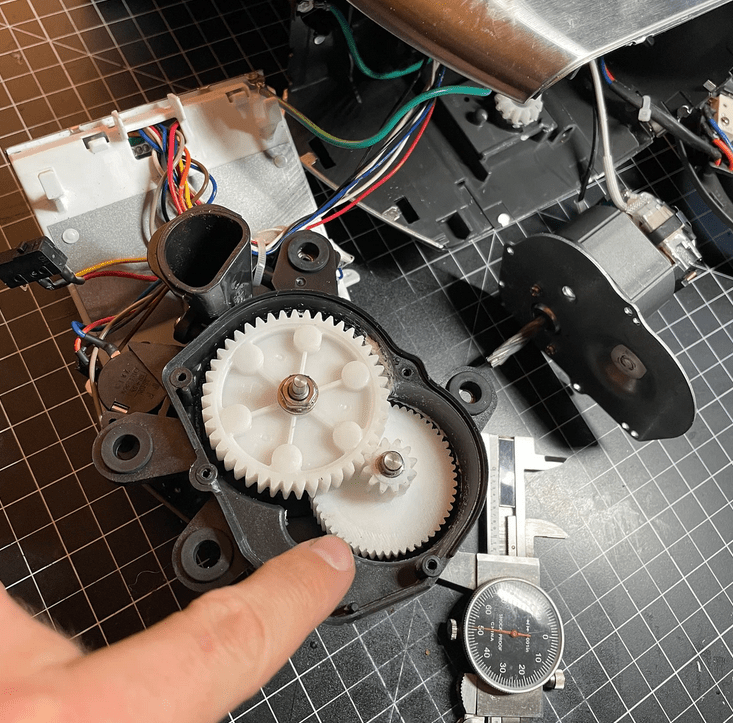 Breville Gear Main Grinder (From PDC2309) – SP0103055