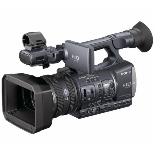 Sony HDRAX2000E AVCHD Flash Media HandycamÂ® Camcorder