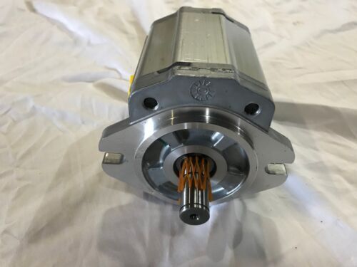 Samsung Part# DD61-00586A Gear Case - Genuine OEM